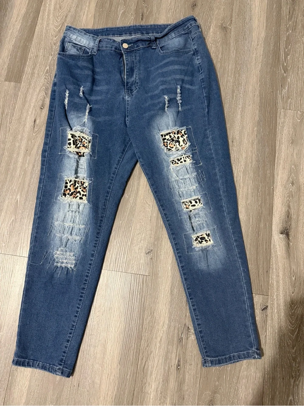 Dark Blue Distressed Boyfriend Jeans with Leopard Patch Accents size 1X